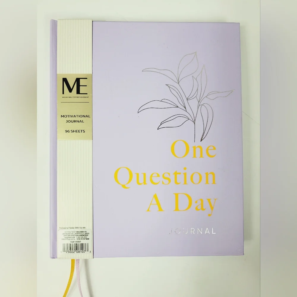 One Question a day Journal nwt Purple